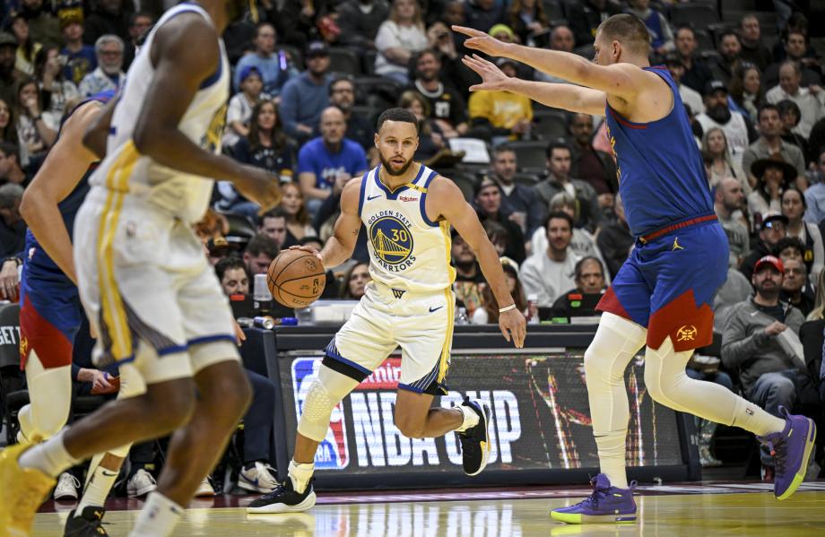 约基奇38+10+6库里24+7+11 掘金逆转送勇士5连败