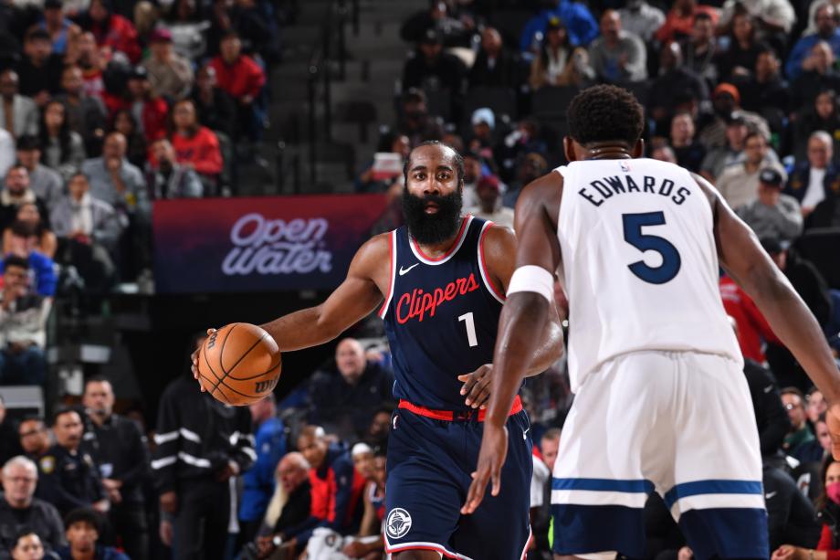 爱德华兹16分哈登10中1 森林狼大胜快船