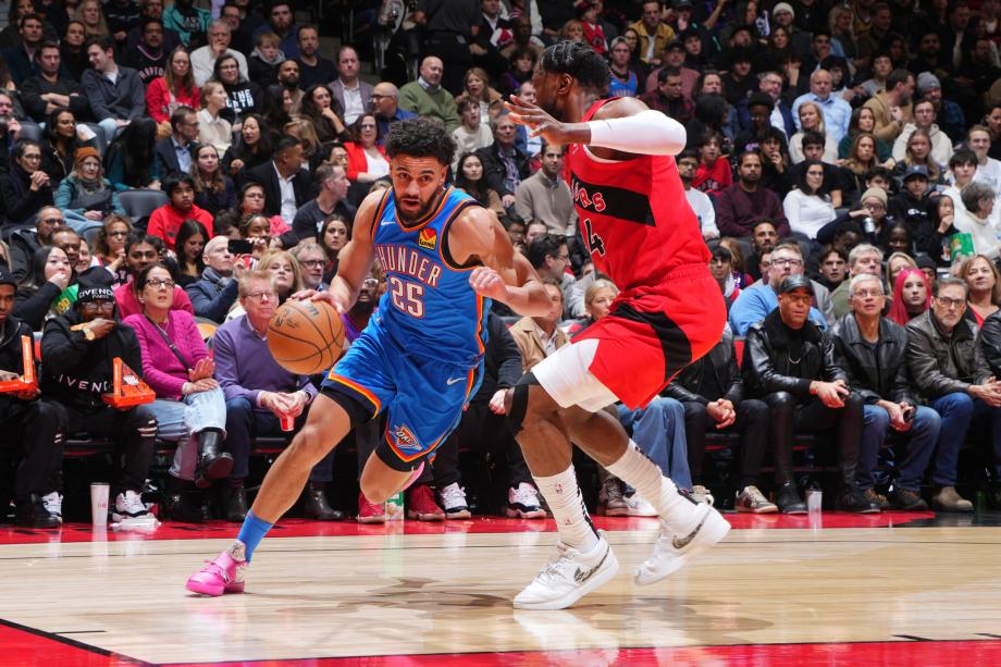 NBA-雷霆129-92猛龙 亚历山大30分