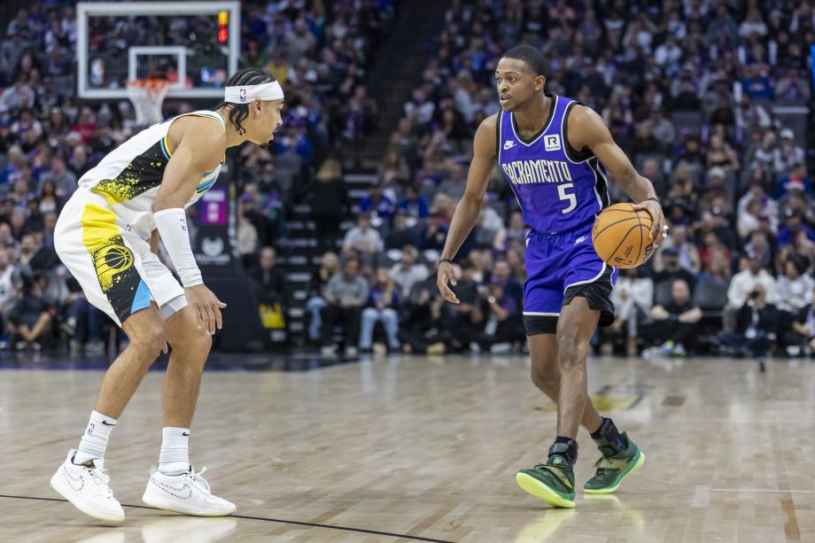 哈利伯顿14+8西卡19+10 步行者轻取国王四连胜