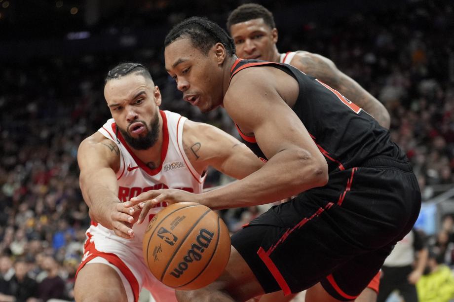 狄龙27+6沃尔特27+3 火箭客场险胜送猛龙七连败