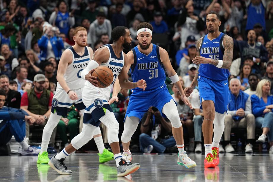 爱德华兹26分欧文空砍39分 森林狼力克独行侠