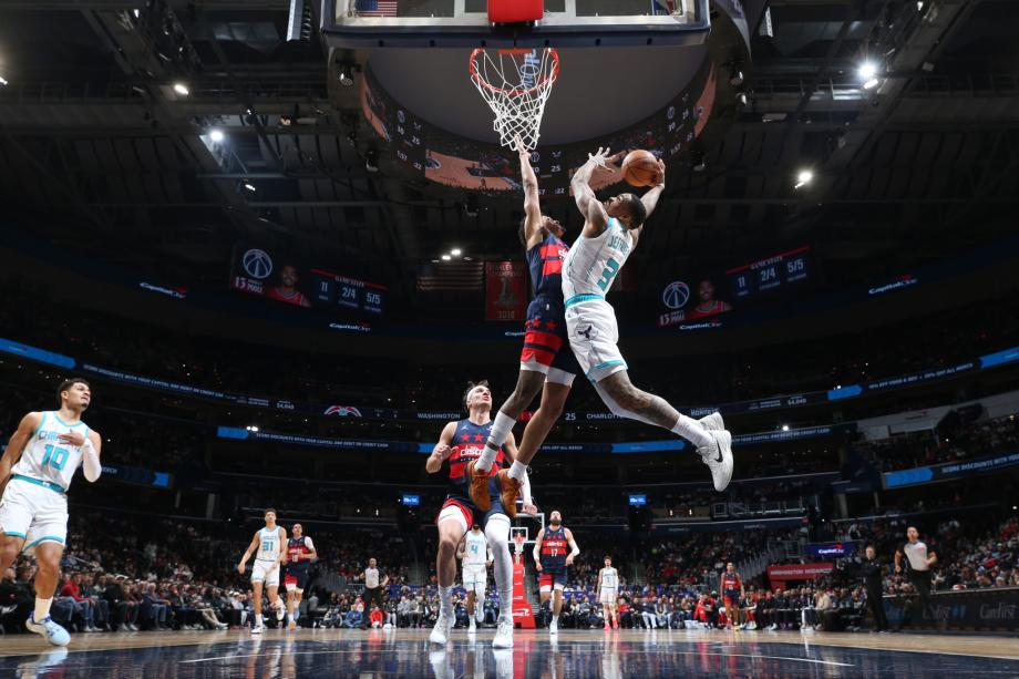 三球31+7+6 普尔关键三分奇才逆转险胜黄蜂