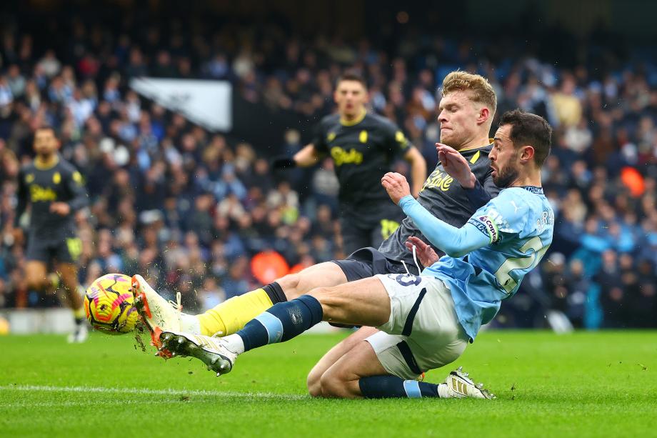 近13场仅1胜！哈兰德点球不进 曼城1-1埃弗顿