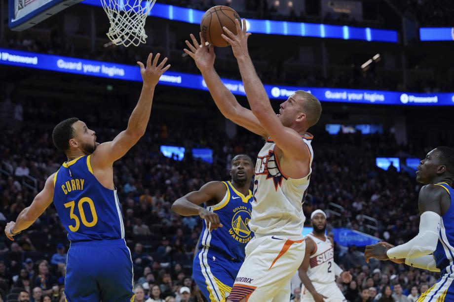 勇士109-105险胜太阳 库里22+6+6 杜兰特31分