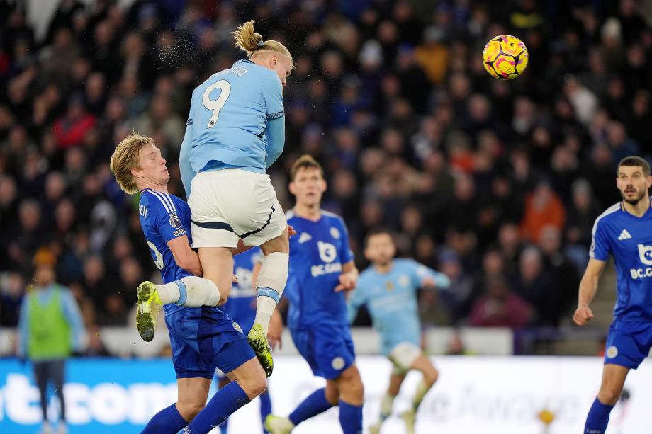 萨维尼奥传射哈兰德建功 曼城客场两球完胜