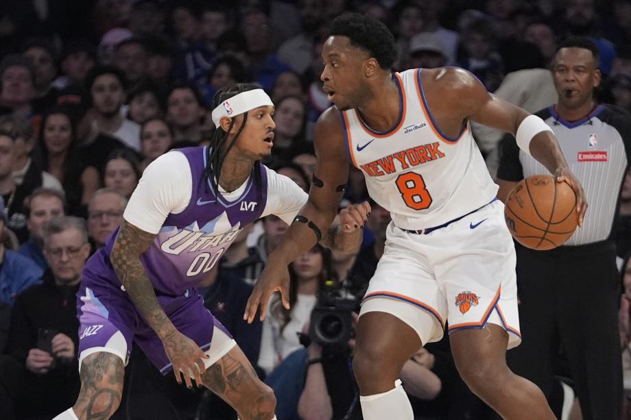 唐斯31+21克拉克森25分 尼克斯轻取爵士9连胜