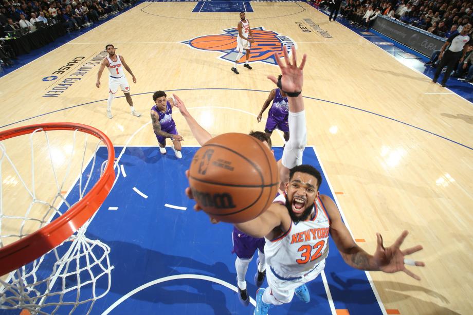 唐斯31+21克拉克森25分 尼克斯轻取爵士9连胜