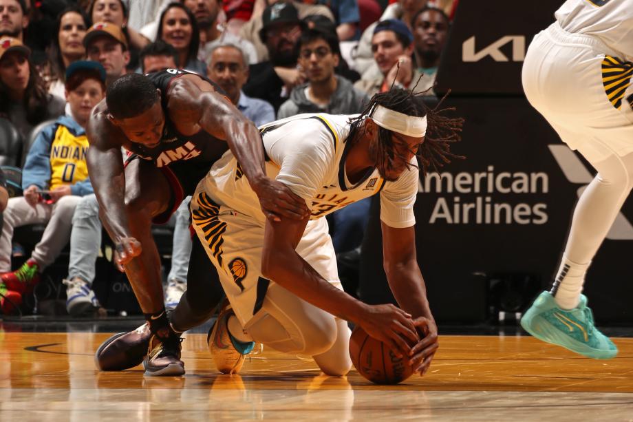 哈里伯顿33+15阿德巴约空砍20分 热火负步行者