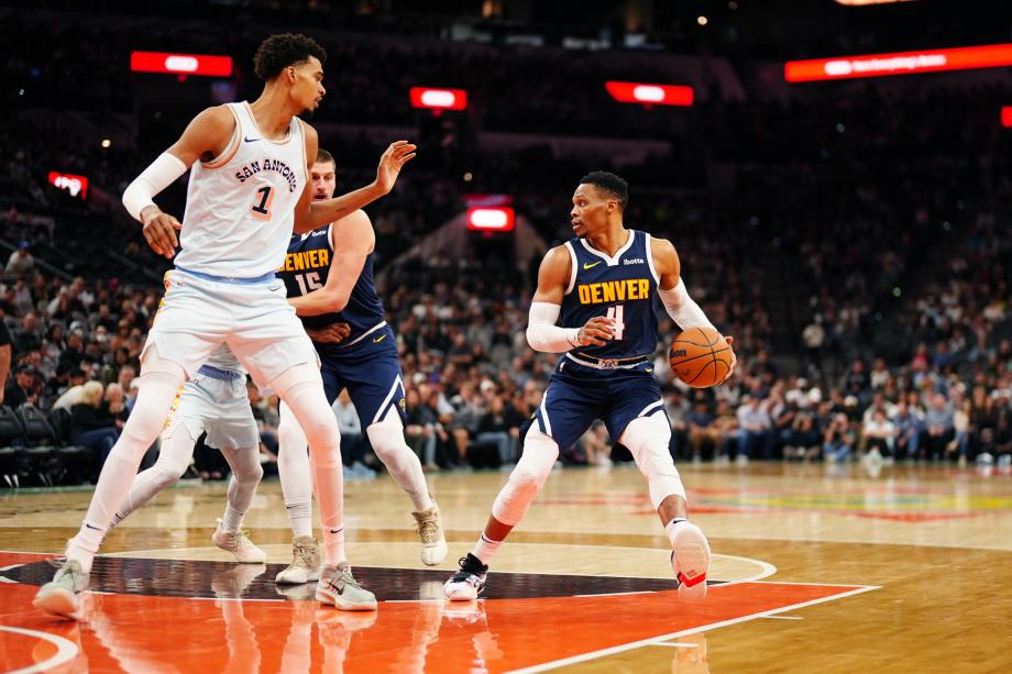 约基奇46+9+10文班20+23 掘金背靠背擒马刺