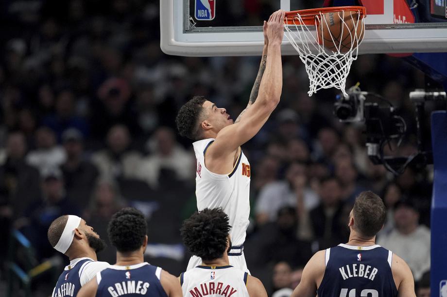 穆雷45+6欧文11分 约基奇三双掘金力克独行侠