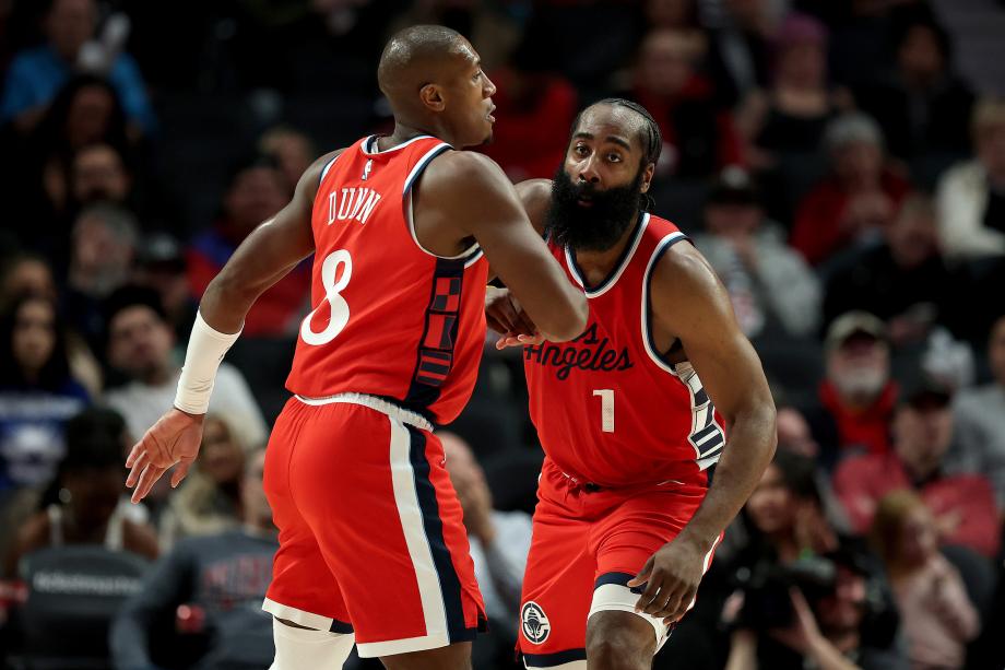 哈登19+6鲍威尔23分 快船大胜开拓者取3连胜