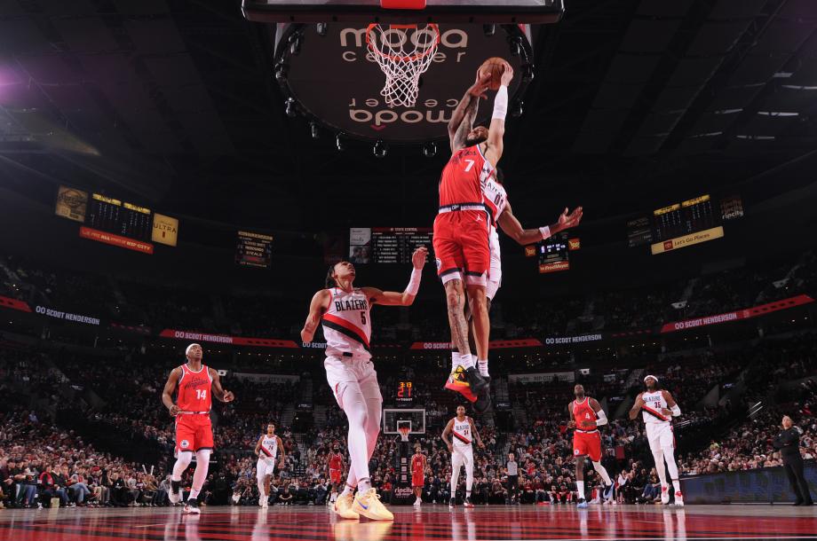 哈登19+6鲍威尔23分 快船大胜开拓者取3连胜