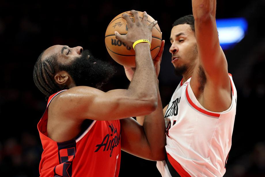 哈登19+6鲍威尔23分 快船大胜开拓者取3连胜