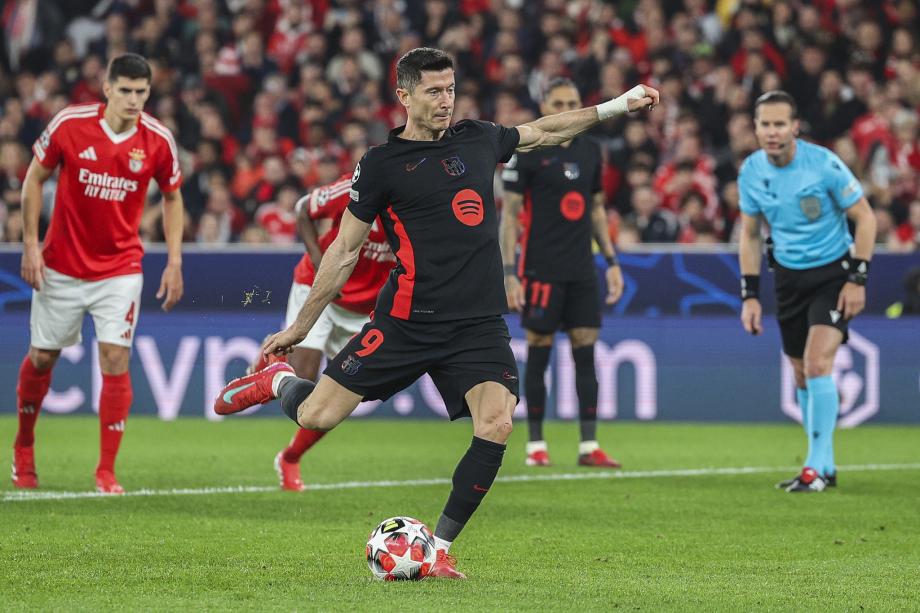 欧冠-拉菲尼亚绝杀什琴斯尼送2球 巴萨5-4本菲卡