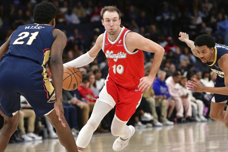 贾伦·杰克逊29分 灰熊主场力擒鹈鹕取得五连胜