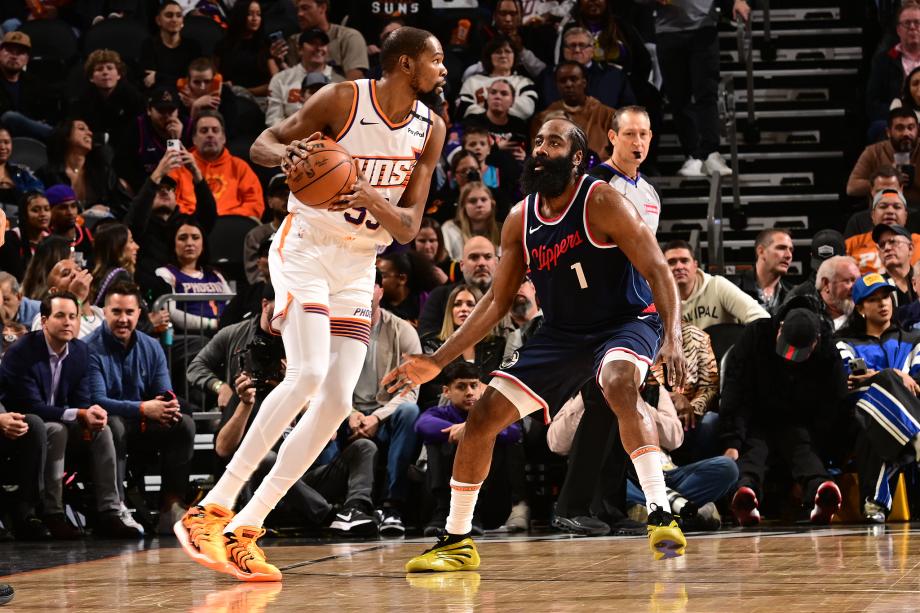 布克26+7+8杜兰特24分 太阳主场险胜三杀快船