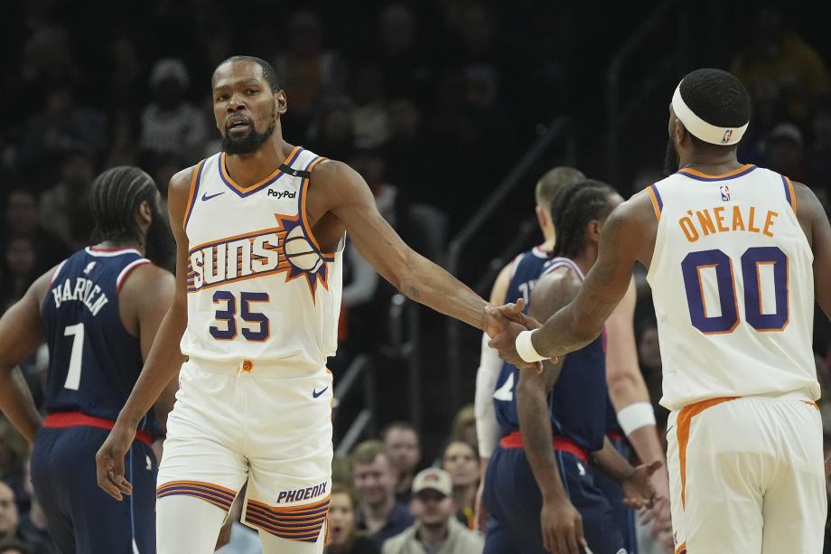 布克26+7+8杜兰特24分 太阳主场险胜三杀快船