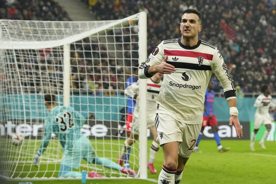 欧联-梅努传射 曼联2-0布加勒斯特星不败进16强