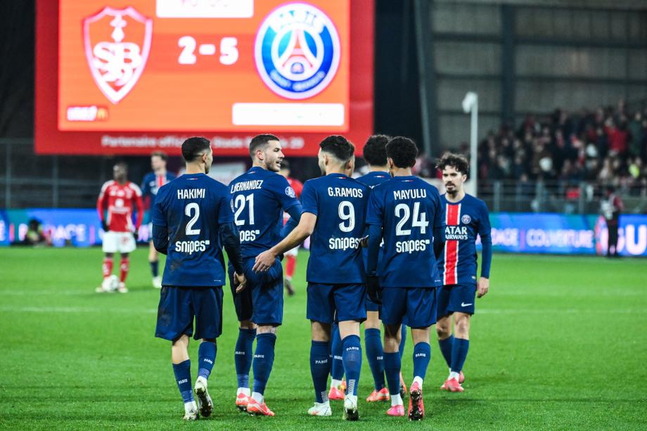 登贝莱连场帽子戏法 巴黎5-2布雷斯特