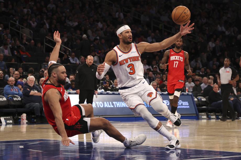 布伦森42+10汤普森25+11+11 尼克斯胜火箭