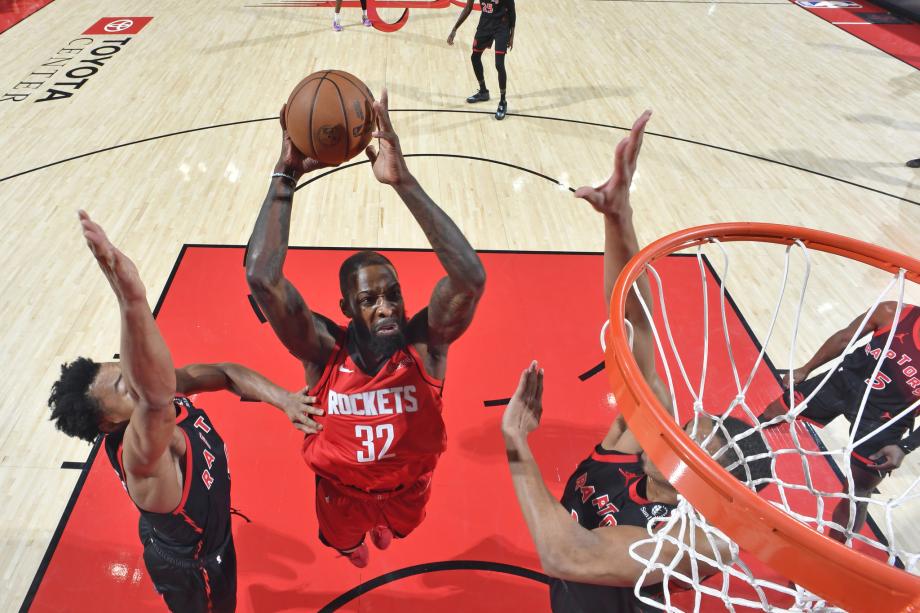 杰伦-格林18+9兰代尔11分 火箭擒猛龙结束6连败