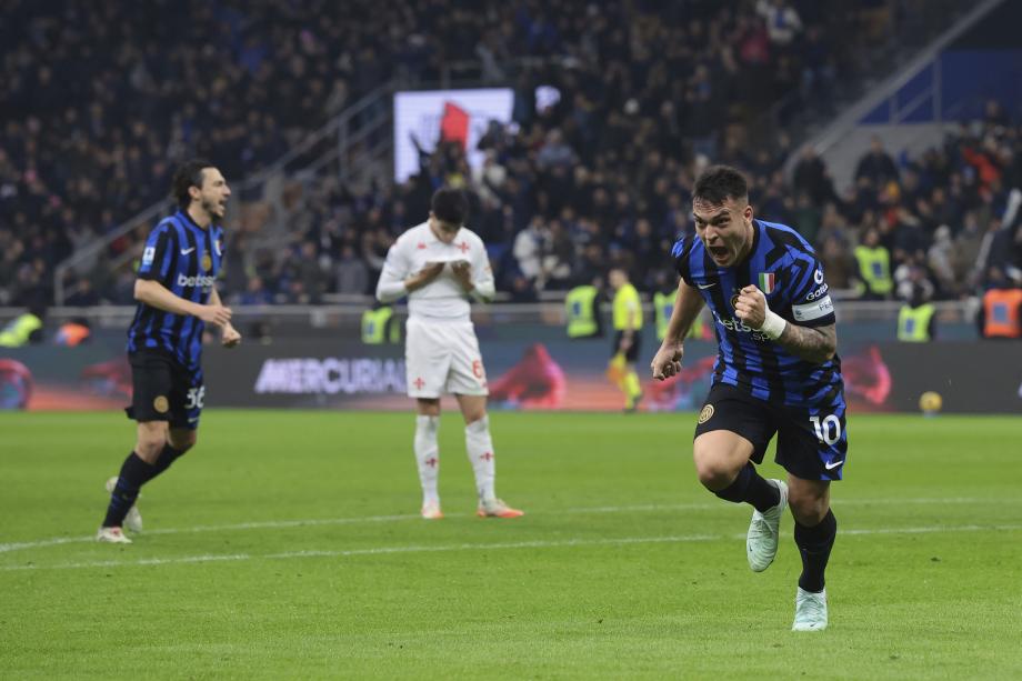 意甲-阿瑙替补制胜 国米2-1佛罗伦萨距榜首1分