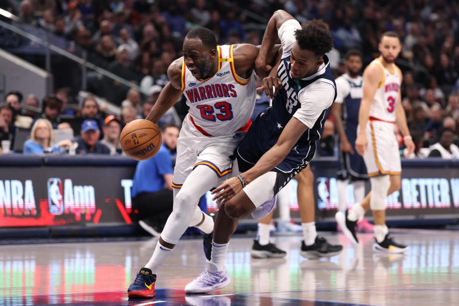 欧文42+7库里25+8 独行侠主场险胜勇士