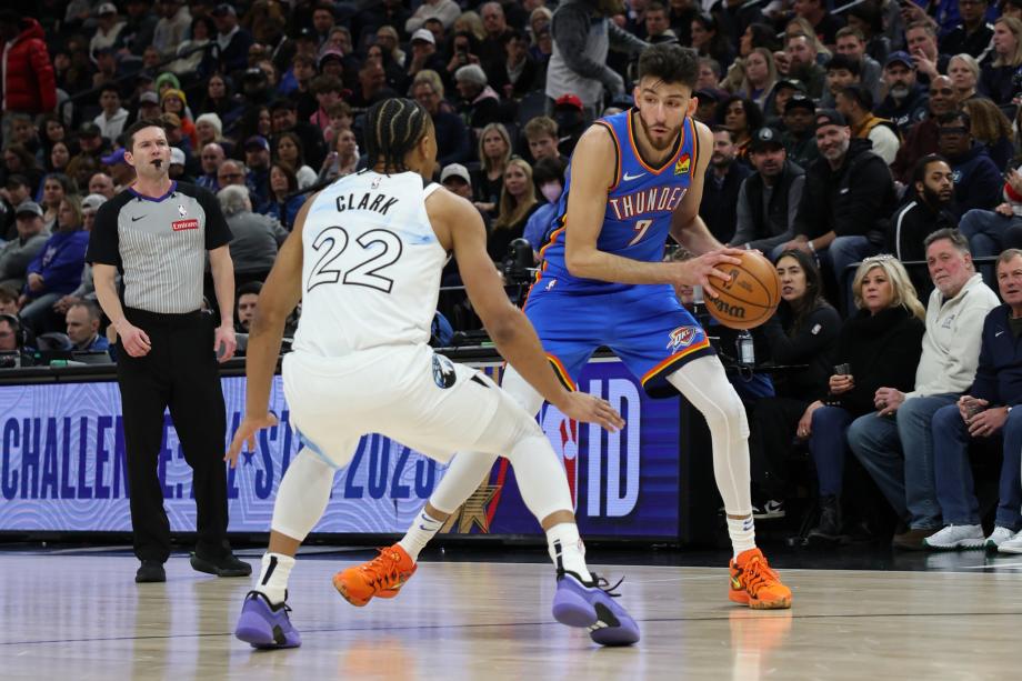 爱德华兹23分 残阵森林狼终结雷霆7连胜