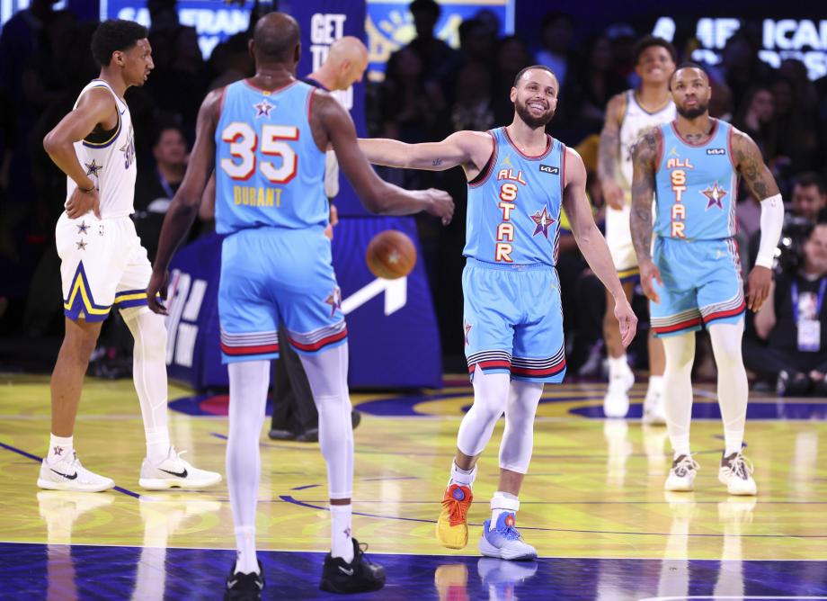 NBA全明星正赛:库里MVP 奥尼尔队夺冠