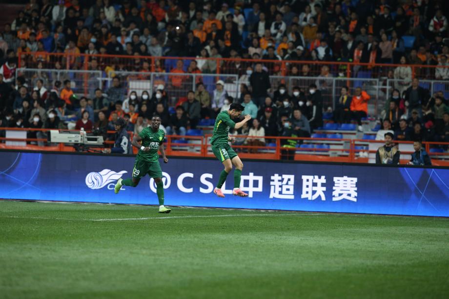 客场两球完胜云南玉昆 北京国安收获开门红
