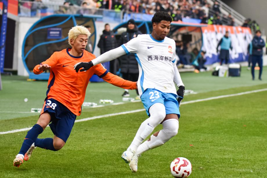 中超-马特乌斯双响席尔瓦世界波 海牛2-2西海岸