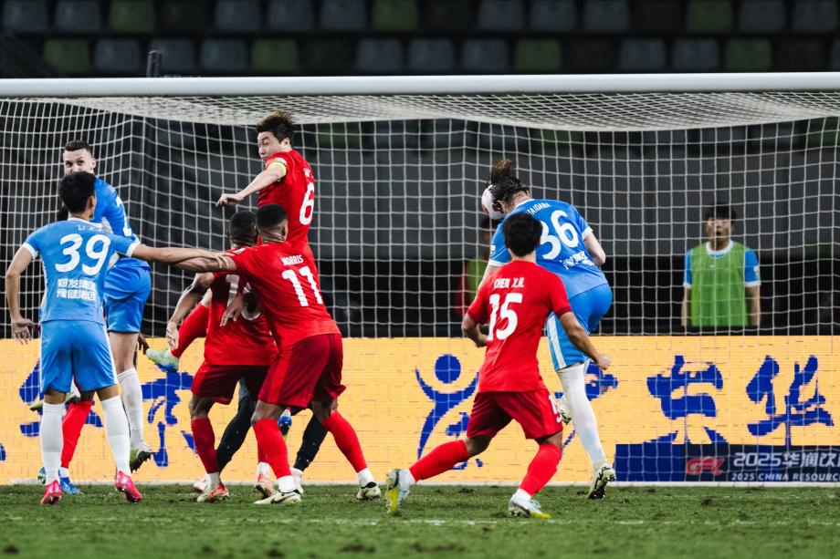 杨超声梅开二度 梅州客家2-1河南取首胜