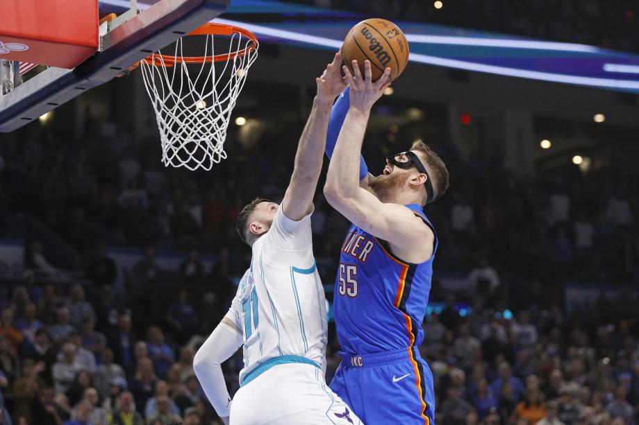 亚历山大30+9 雷霆35分大胜黄蜂取五连胜