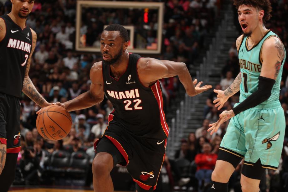 维金斯爆砍赛季新高42分 热火擒黄蜂终结10连败