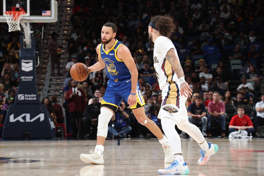 库里复出23+6巴特勒18+10 勇士逆转鹈鹕