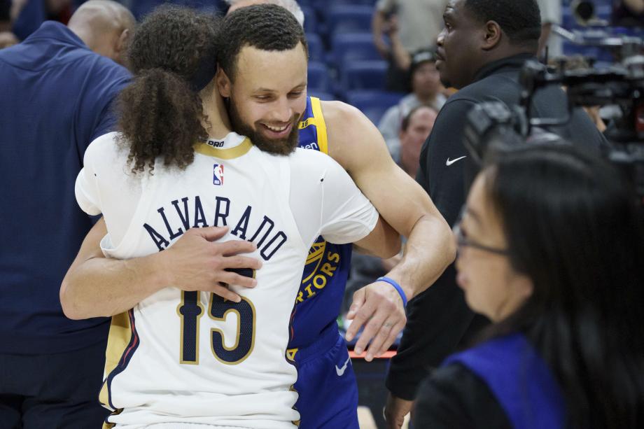 库里复出23+6巴特勒18+10 勇士逆转鹈鹕