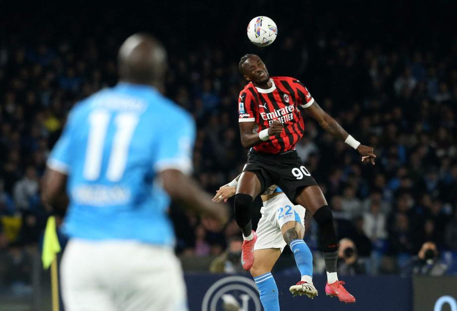 那不勒斯2-1AC米兰 希门尼斯失点约维奇破门