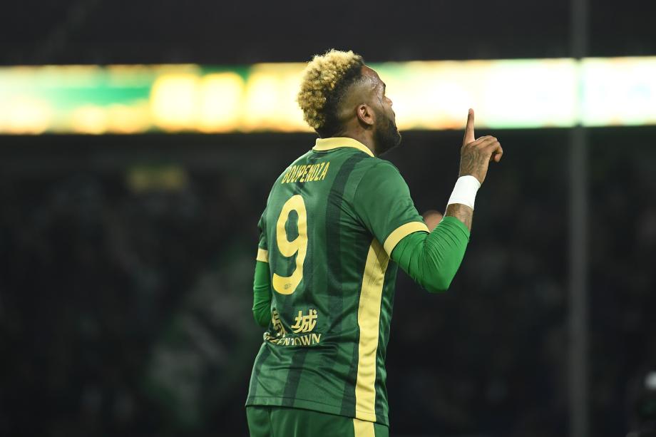 布彭扎2射1传童磊传射赵博扑单刀 浙江3-0深圳