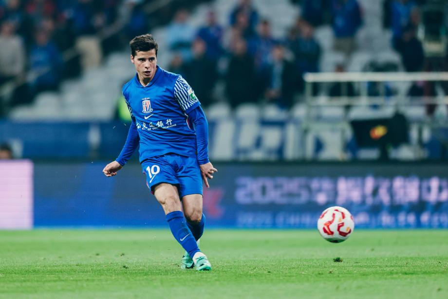 中超-叶楚贵世界波米内罗双响 上海申花3-1云南玉昆