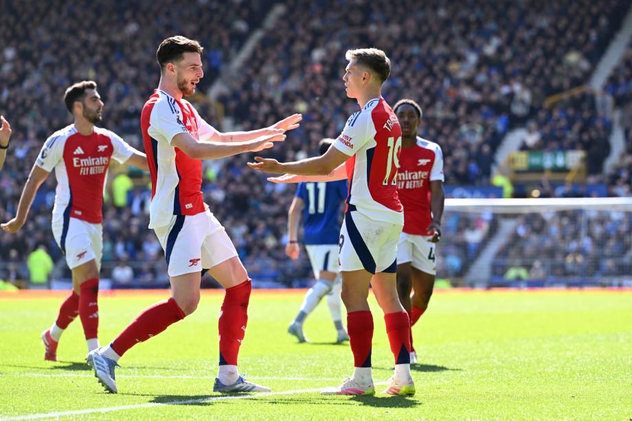 英超-特罗萨德破门 阿森纳1-1埃弗顿距榜首11分