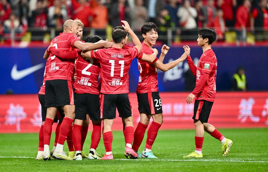 韦世豪助攻胡荷韬进球 成都蓉城赢大连英博