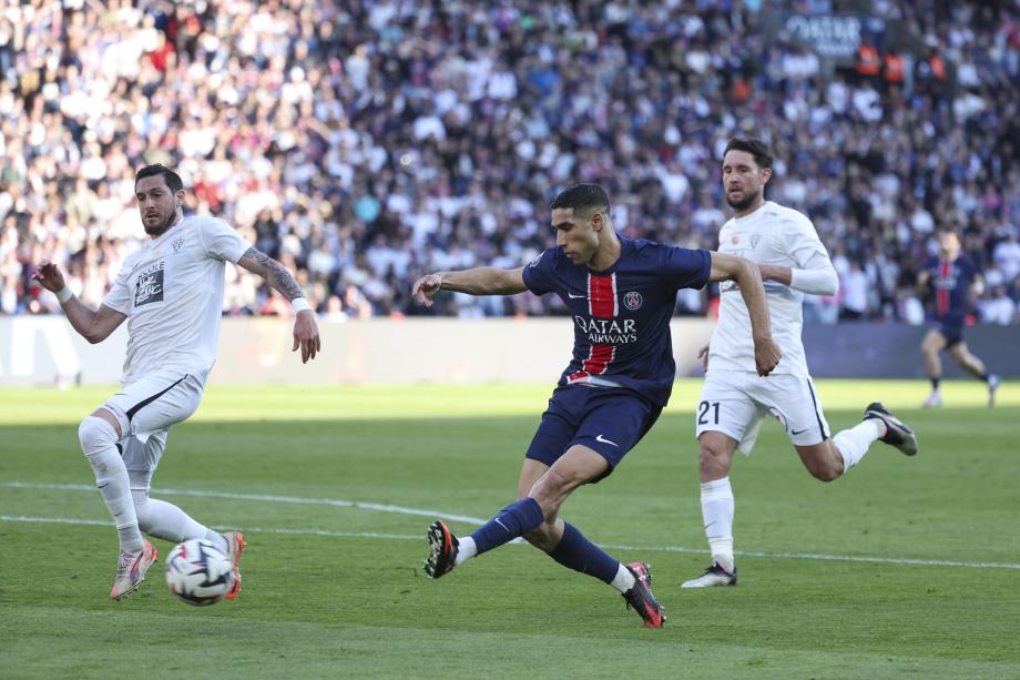 法甲-杜埃破门巴黎1-0胜 提前6轮夺法甲冠军