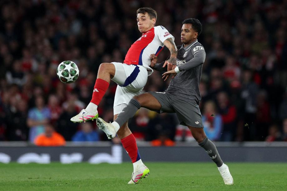 赖斯任意球双响梅里诺破门 阿森纳3-0皇马