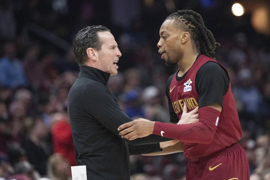 加兰28+5莫布利21分 骑士胜公牛锁定东部第一