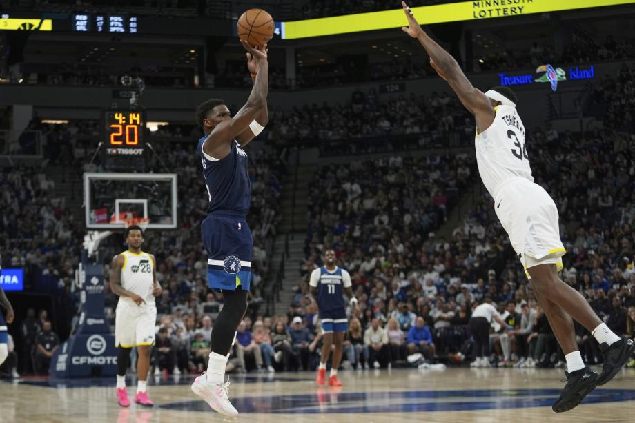 爱德华兹43分 森林狼胜爵士西部第六