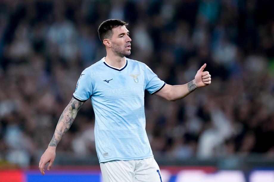 意甲-苏莱破门 罗马1-1客平拉齐奥连续16轮不败