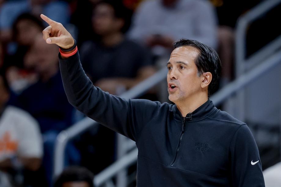 希罗30+7 热火加时擒老鹰晋级季后赛