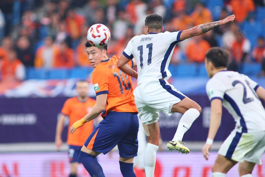 中超-恩戈姆破门 青岛海牛1-1战平梅州客家