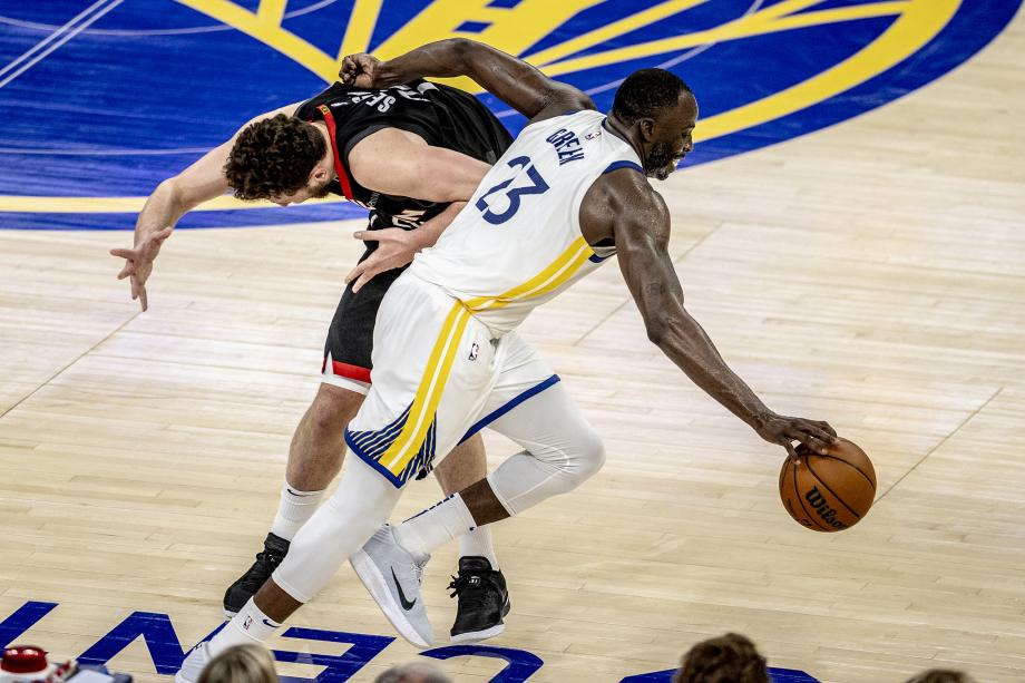 高效库里力压申京两双 勇士胜火箭掌握主动权